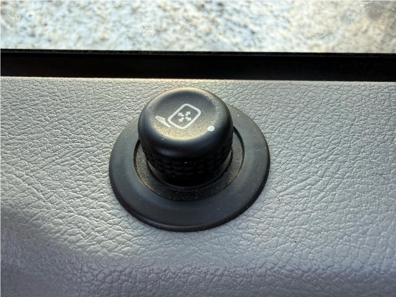 2023 Ford E-Series Cutaway E-450 16 Foot Box Roll Off Ramp Warranty Certified Photo