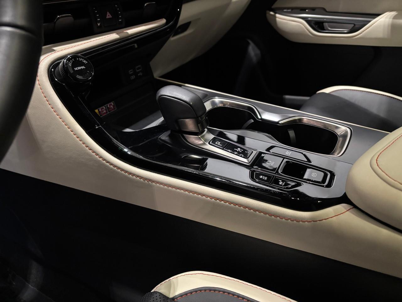 2024 Lexus NX 350h  Photo