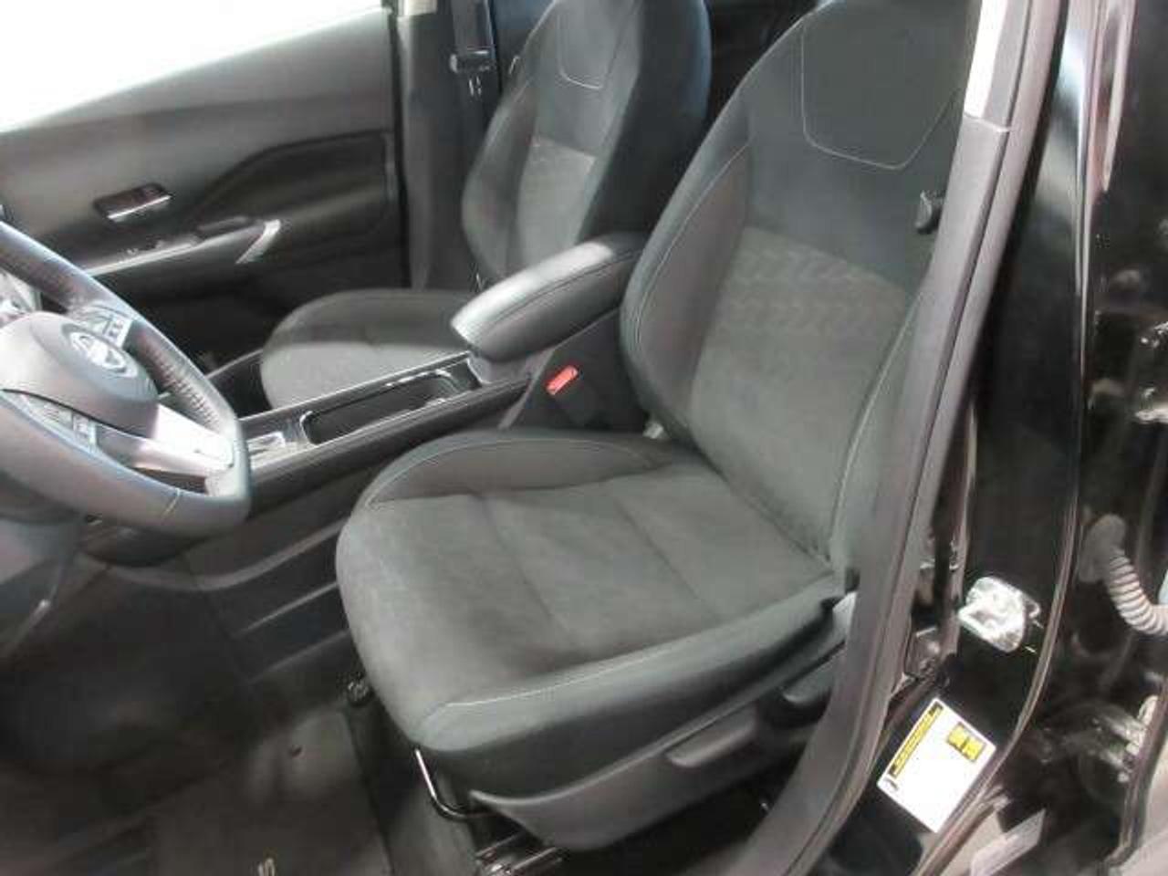 2024 Nissan Kicks SV, HTD. SEATS, APPLE/ANDROID, BT, CAMERA, 50K! Photo