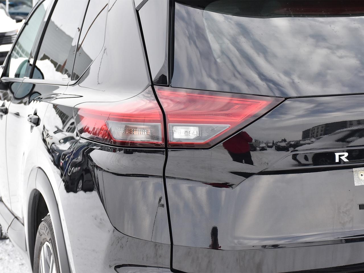 2025 Nissan Rogue SL  - Leather Seats -  Navigation Photo