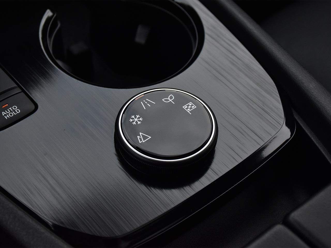 2025 Nissan Rogue SL  - Leather Seats -  Navigation Photo