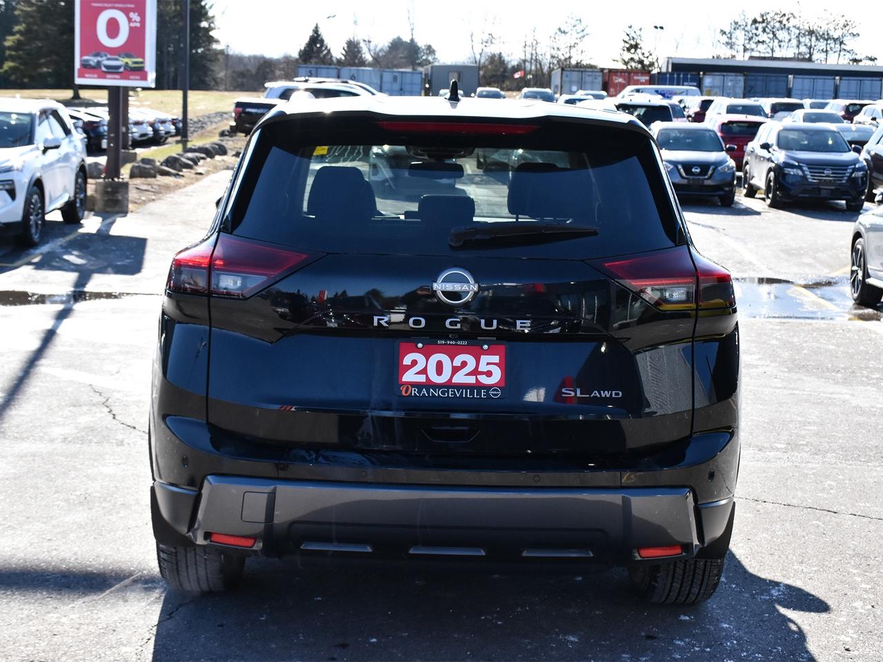 2025 Nissan Rogue SL  - Leather Seats -  Navigation Photo4