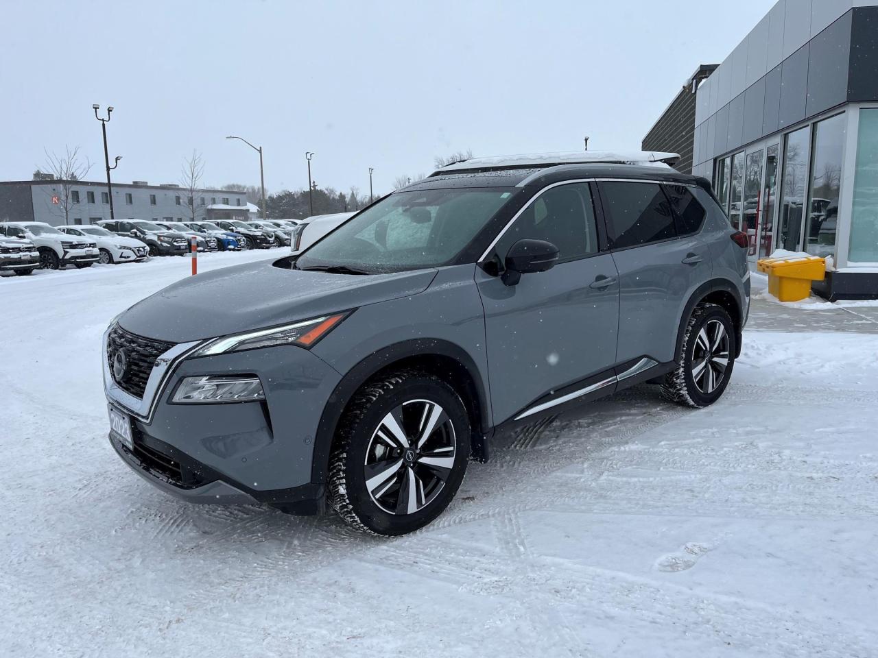 2023 Nissan Rogue SL AWD Photo2