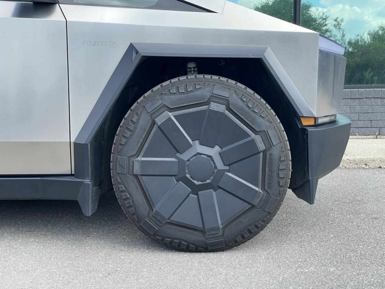 2024 Tesla Cybertruck Foundation AWD Photo