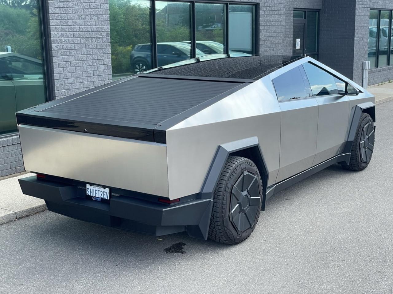 2024 Tesla Cybertruck Foundation AWD Photo