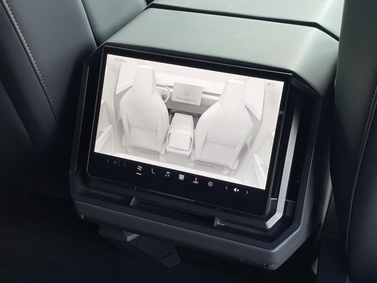 2024 Tesla Cybertruck Foundation AWD Photo