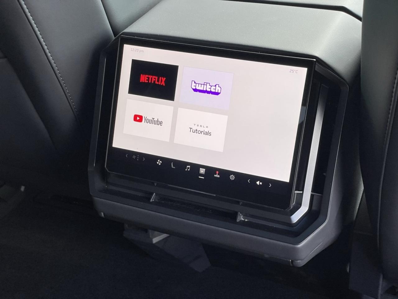 2024 Tesla Cybertruck Foundation AWD Photo