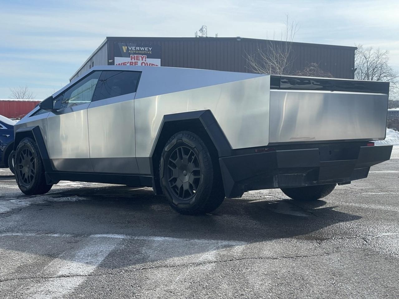 2024 Tesla Cybertruck Foundation AWD Photo