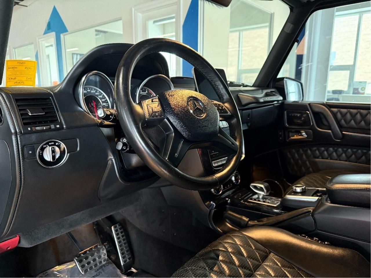 2018 Mercedes-Benz G-Class AMG G 63 4MATIC AWD FullyLoaded CleanCarfax LowKMs Photo4