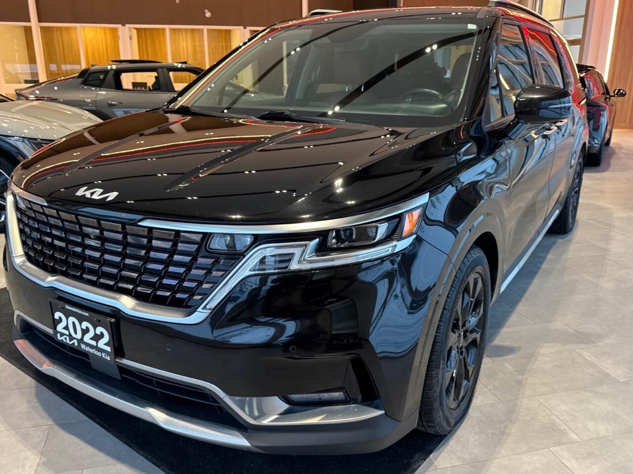 2022 Kia Carnival SX FWD Photo