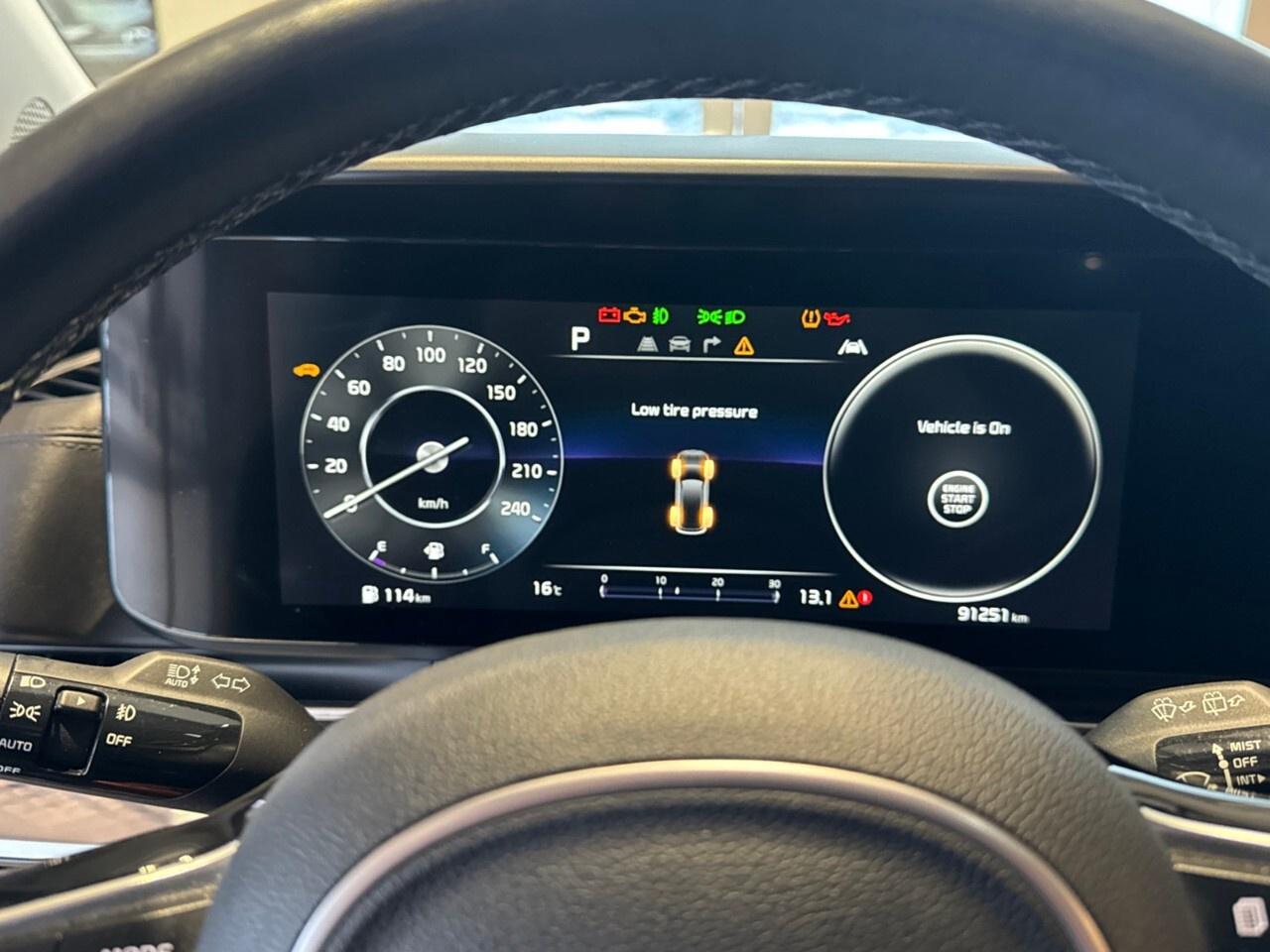 2022 Kia Carnival SX FWD Photo