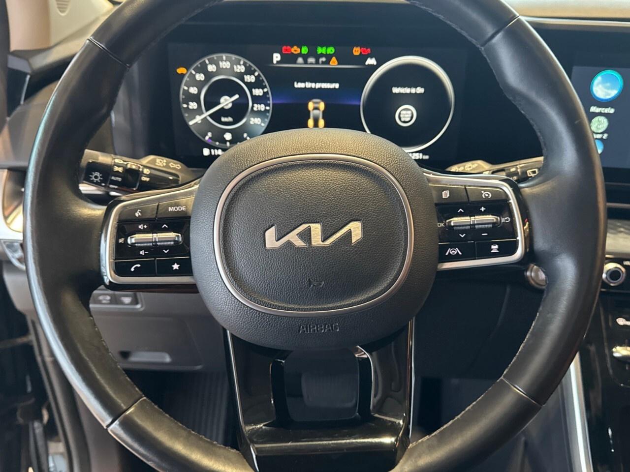 2022 Kia Carnival SX FWD Photo