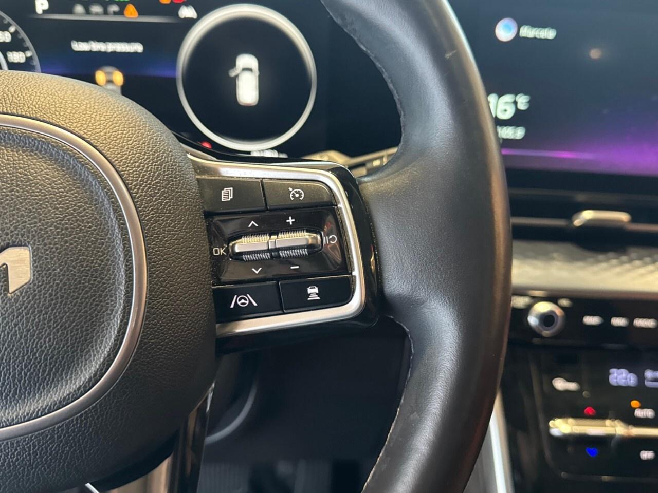 2022 Kia Carnival SX FWD Photo