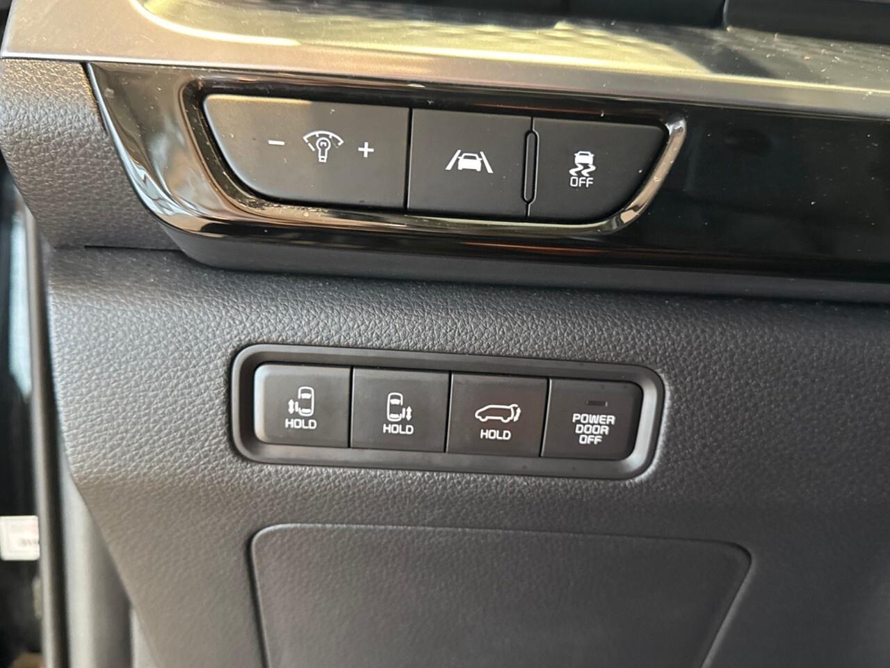 2022 Kia Carnival SX FWD Photo