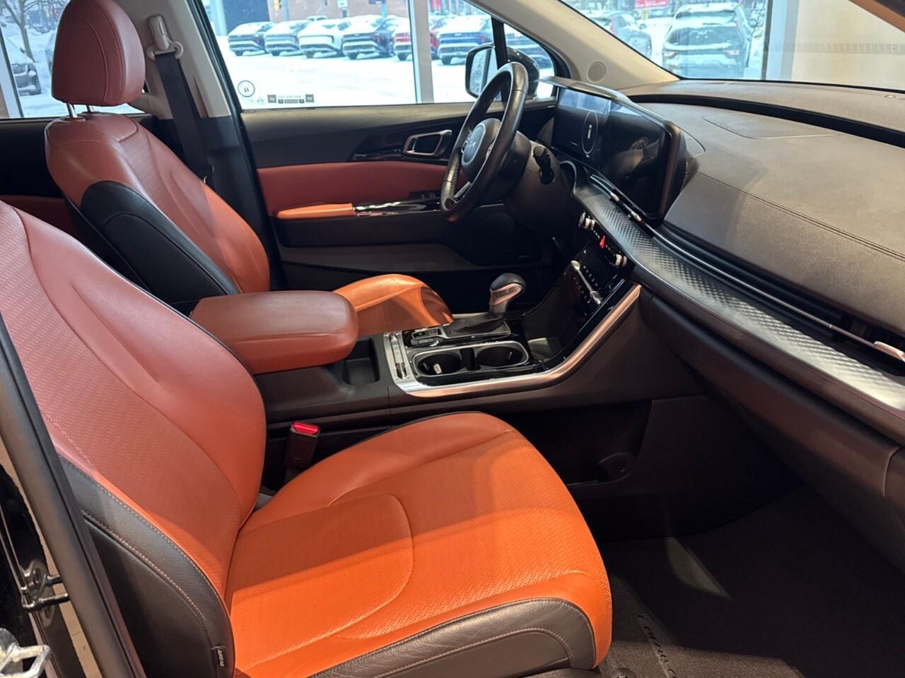 2022 Kia Carnival SX FWD Photo