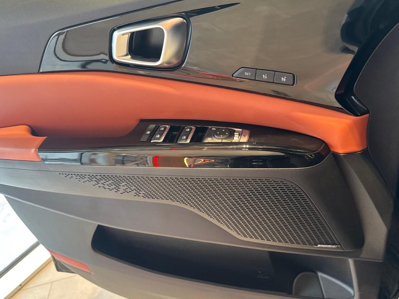 2022 Kia Carnival SX FWD Photo