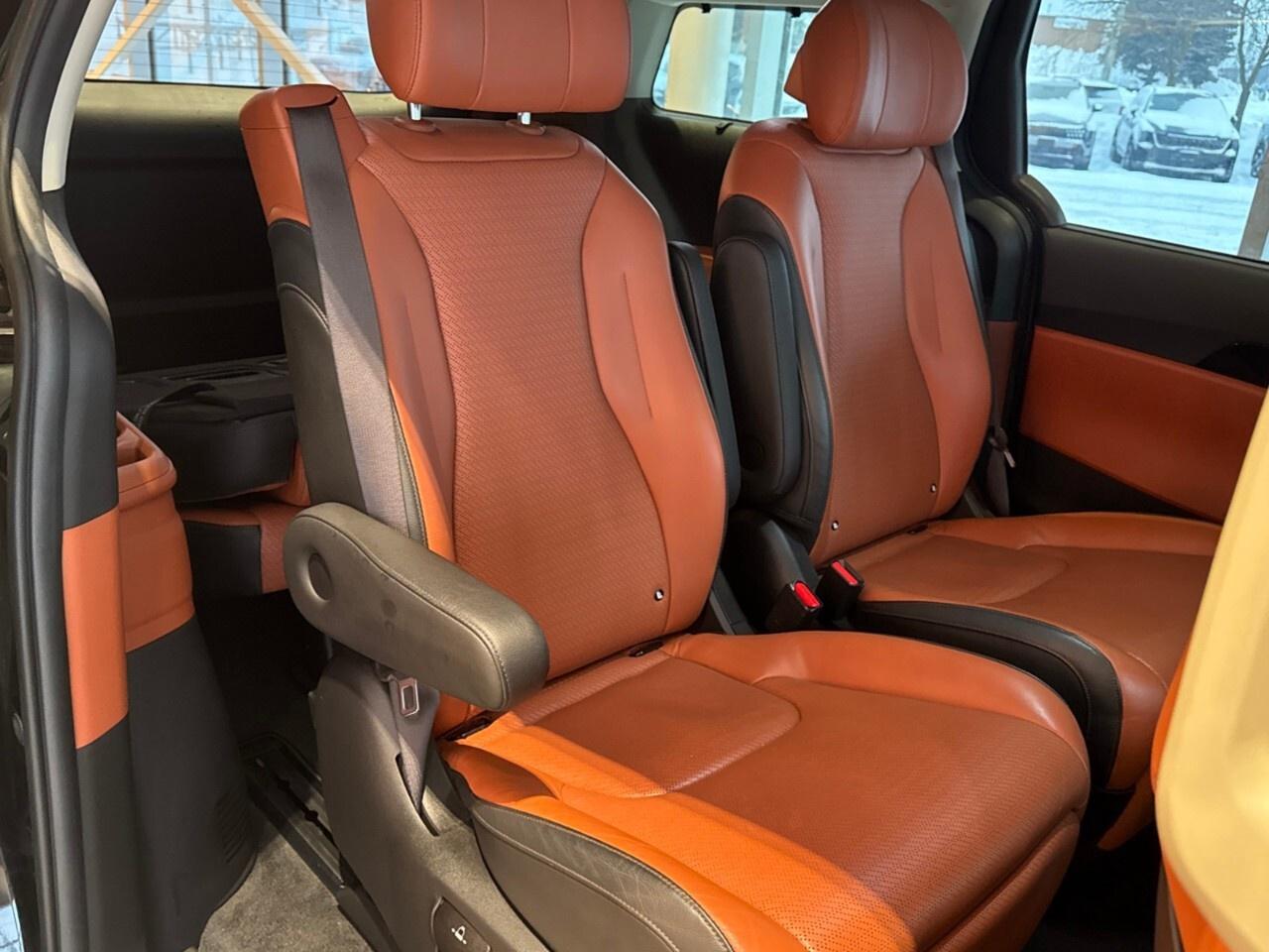 2022 Kia Carnival SX FWD Photo