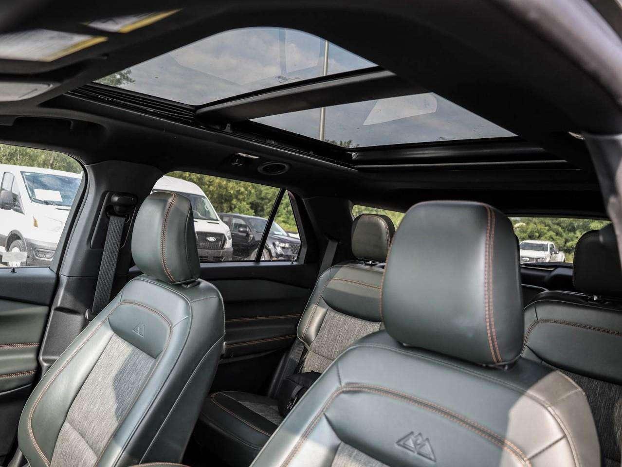 2022 Ford Explorer Timberline ONE OWNER, CLEAN CARFAX! Photo