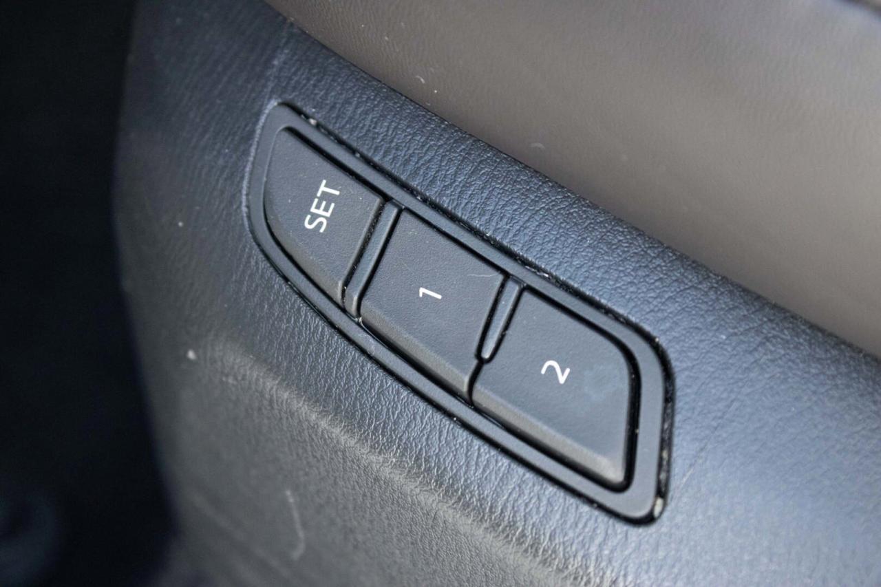 2023 Mazda CX-5 SIGNATURE   ONE OWNER Photo