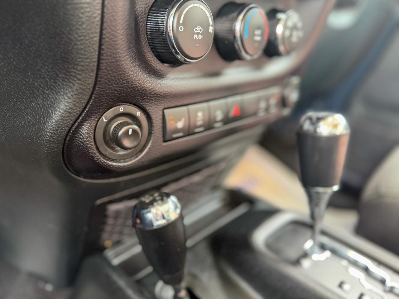 2016 Jeep WRANGLER UNLIMITED 4WD 4dr Sahara Photo