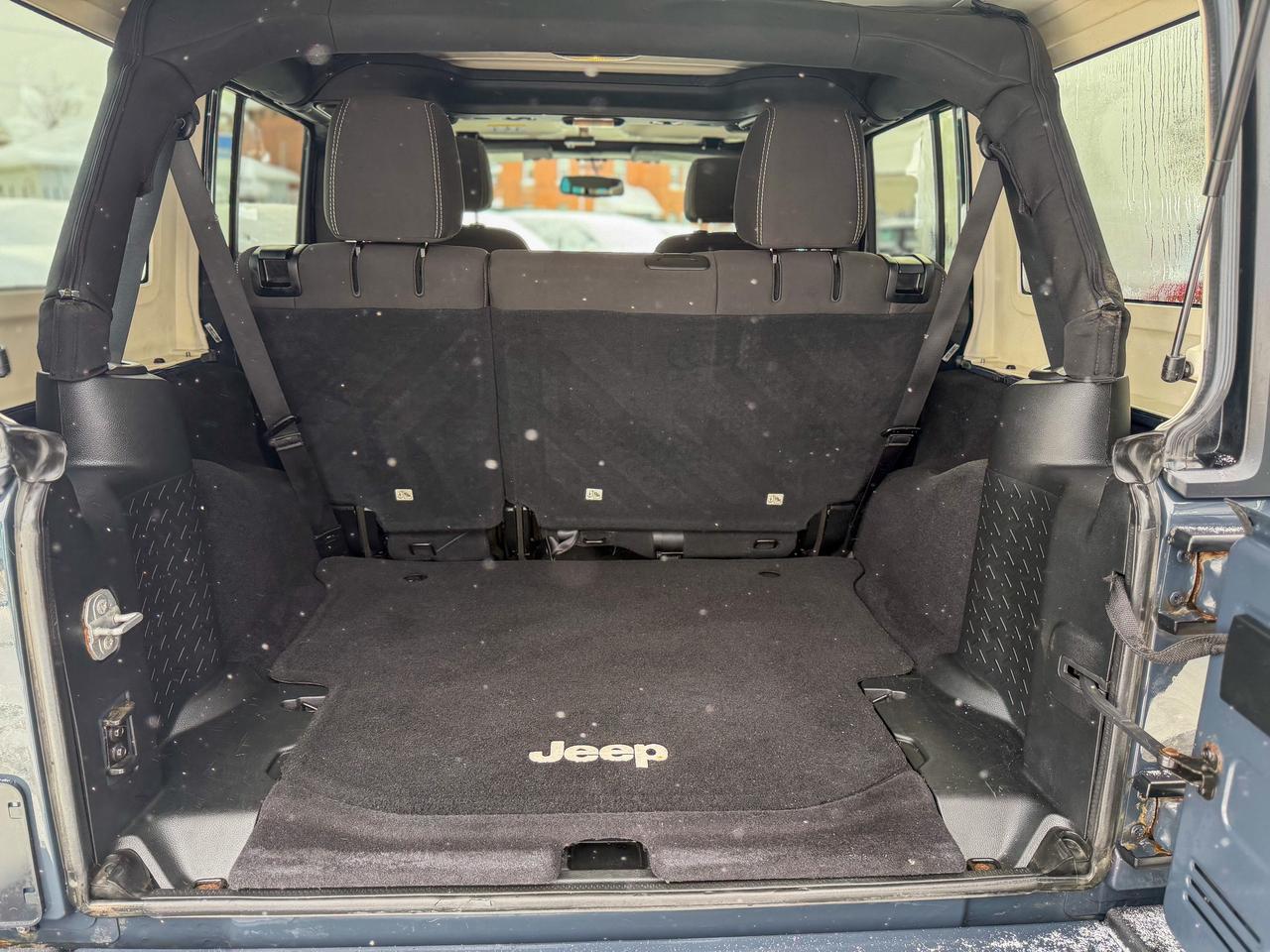 2016 Jeep WRANGLER UNLIMITED Sahara-4WD/HARDTOP/1 OWNER/NAVI/REMOTE/LOW KM Photo