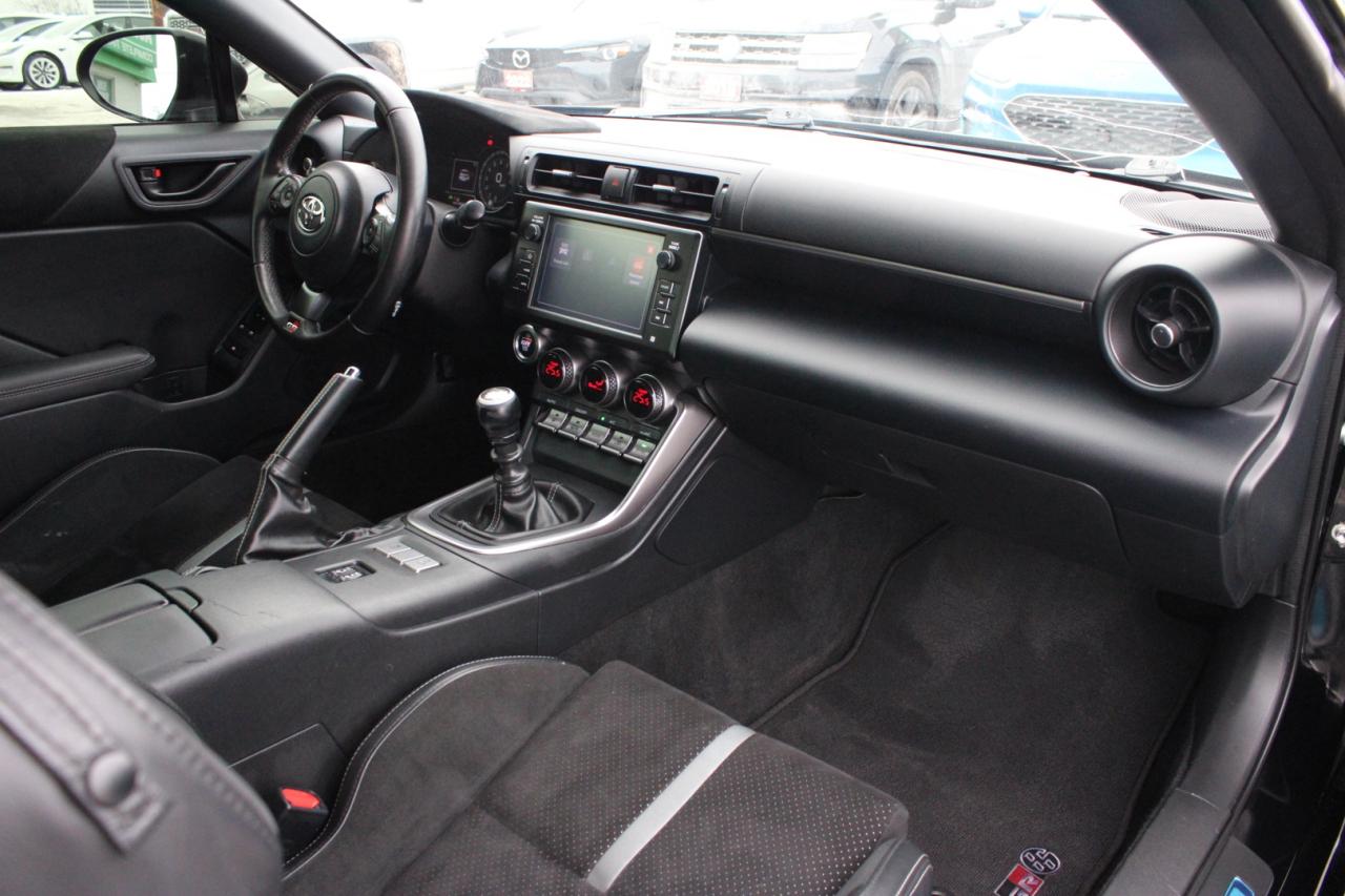 2022 Toyota GR86 Premium 6 Speed   No Accident   One Owner   Clean Photo