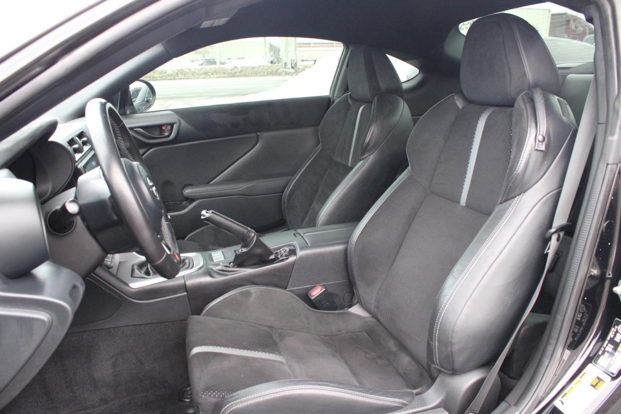 2022 Toyota GR86 Premium 6 Speed   No Accident   One Owner   Clean Photo