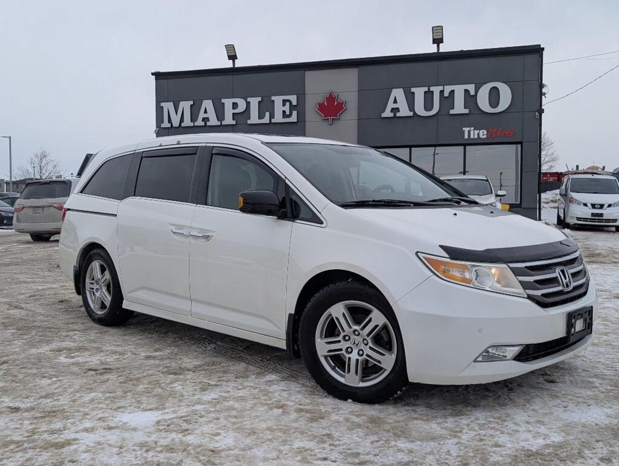2013 Honda Odyssey Touring   NAV   LEATHER   SUNROOF   CAMERA Photo