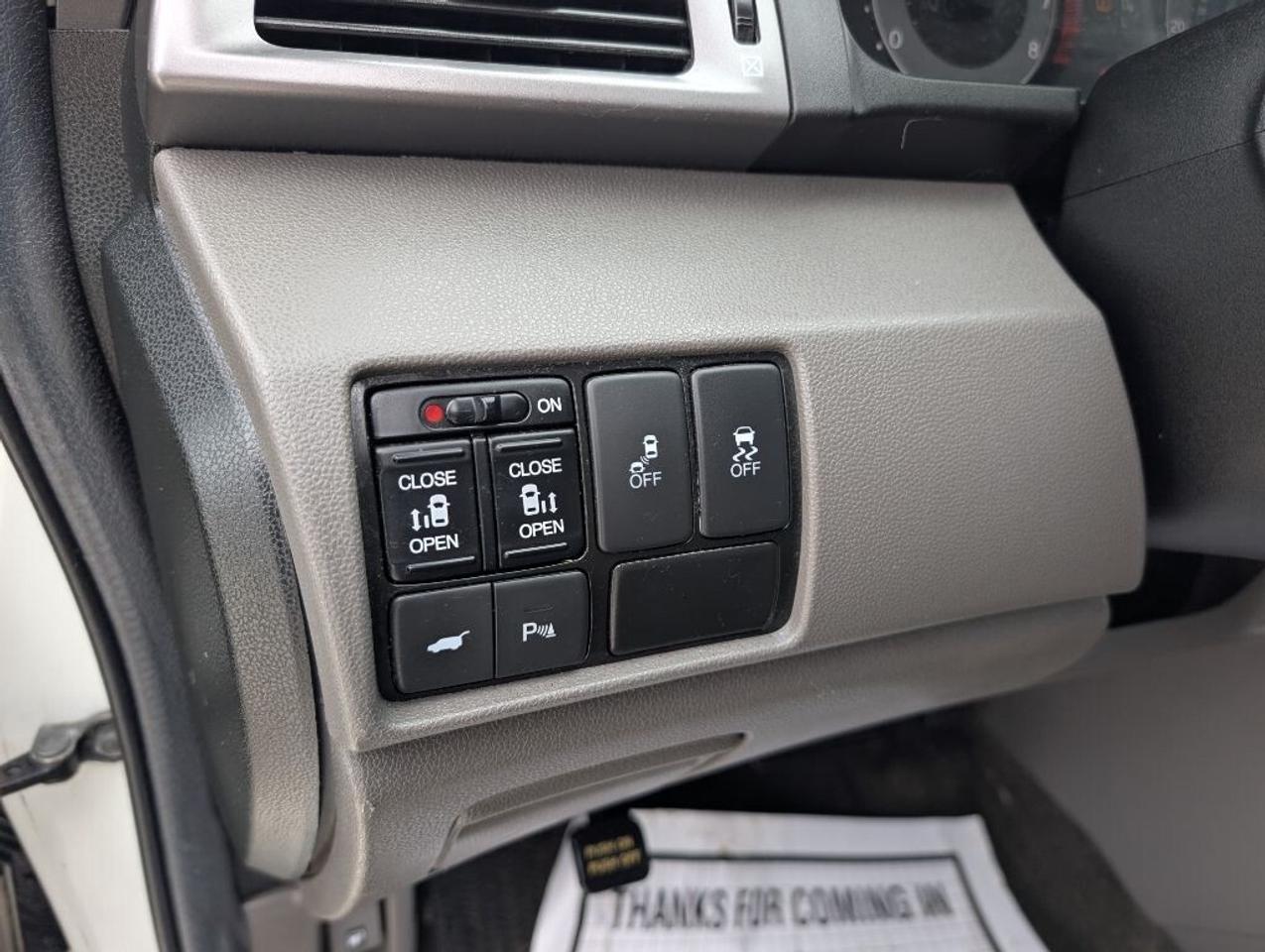 2013 Honda Odyssey Touring   NAV   LEATHER   SUNROOF   CAMERA Photo