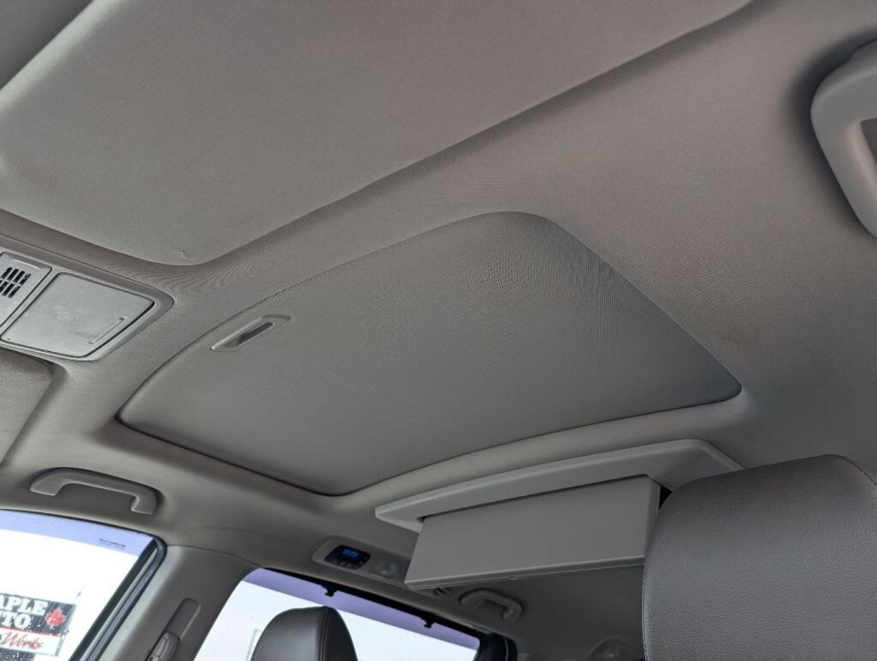 2013 Honda Odyssey Touring   NAV   LEATHER   SUNROOF   CAMERA Photo