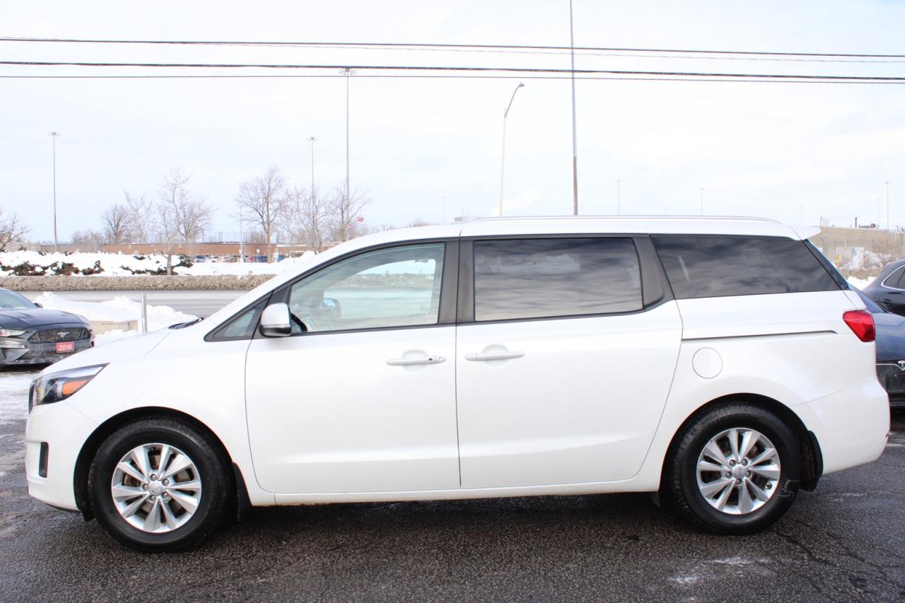 2016 Kia Sedona LX   No Accident   Safety Certified   8 Passenger Photo