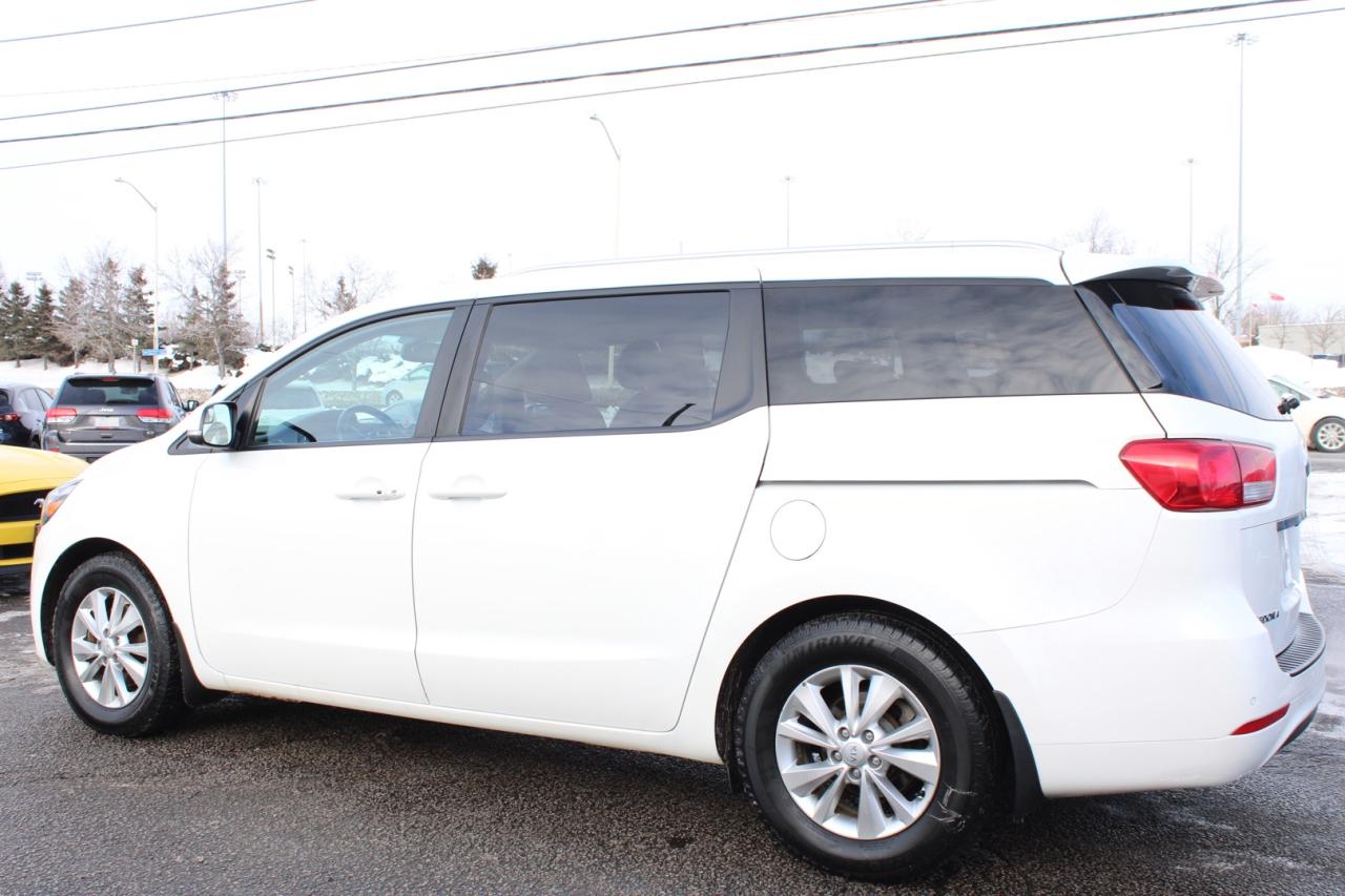 2016 Kia Sedona LX   No Accident   Safety Certified   8 Passenger Photo