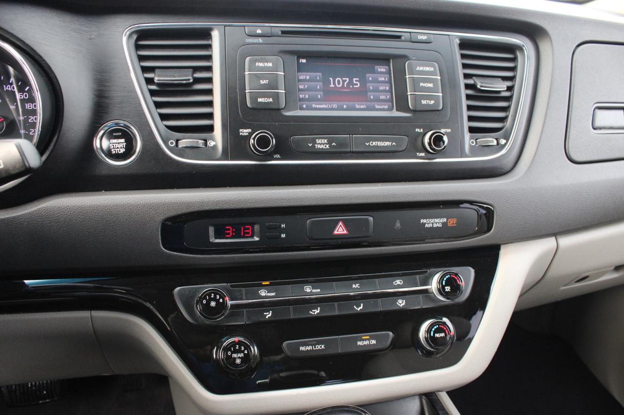 2016 Kia Sedona LX   No Accident   Safety Certified   8 Passenger Photo