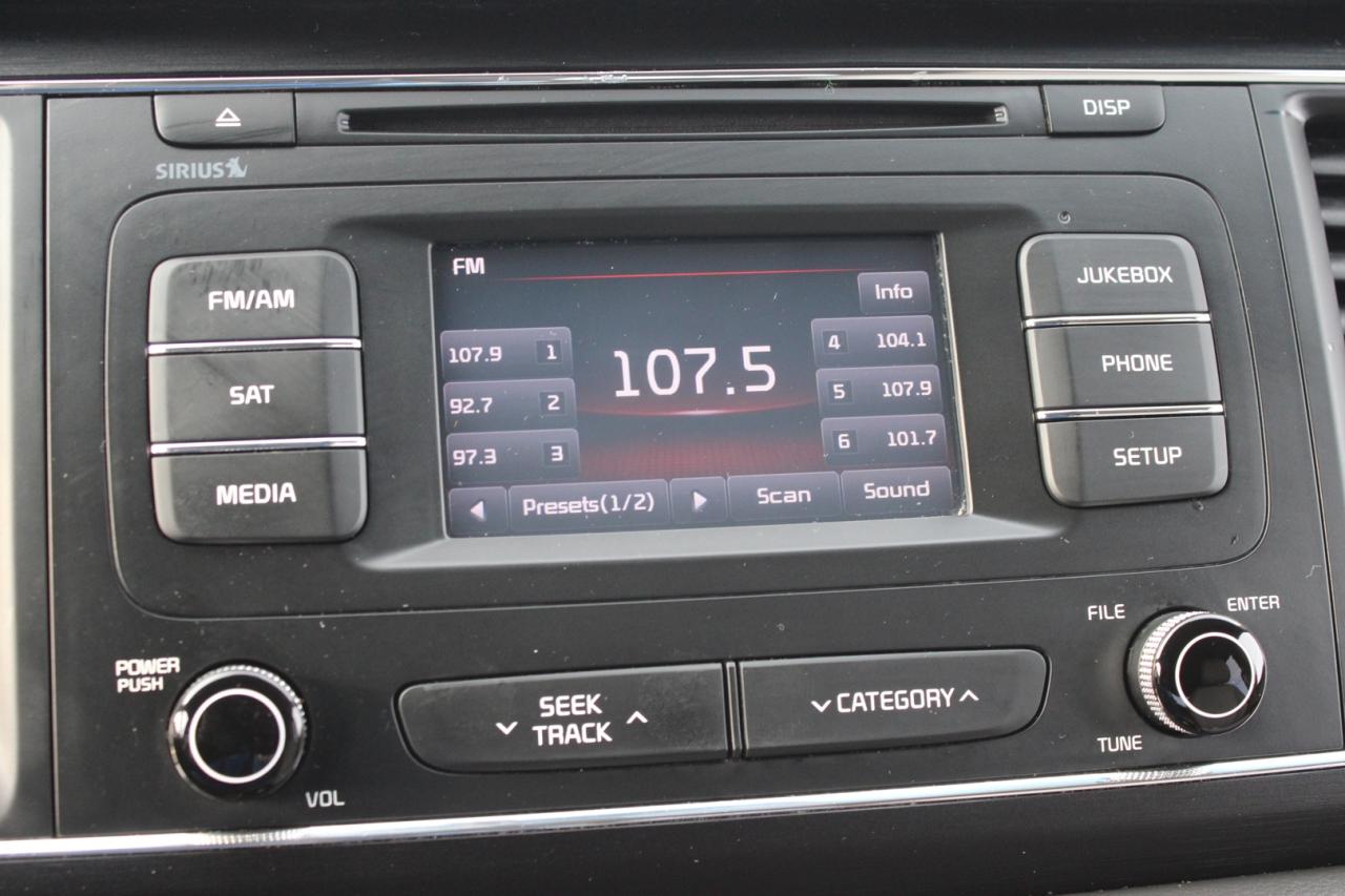 2016 Kia Sedona LX   No Accident   Safety Certified   8 Passenger Photo