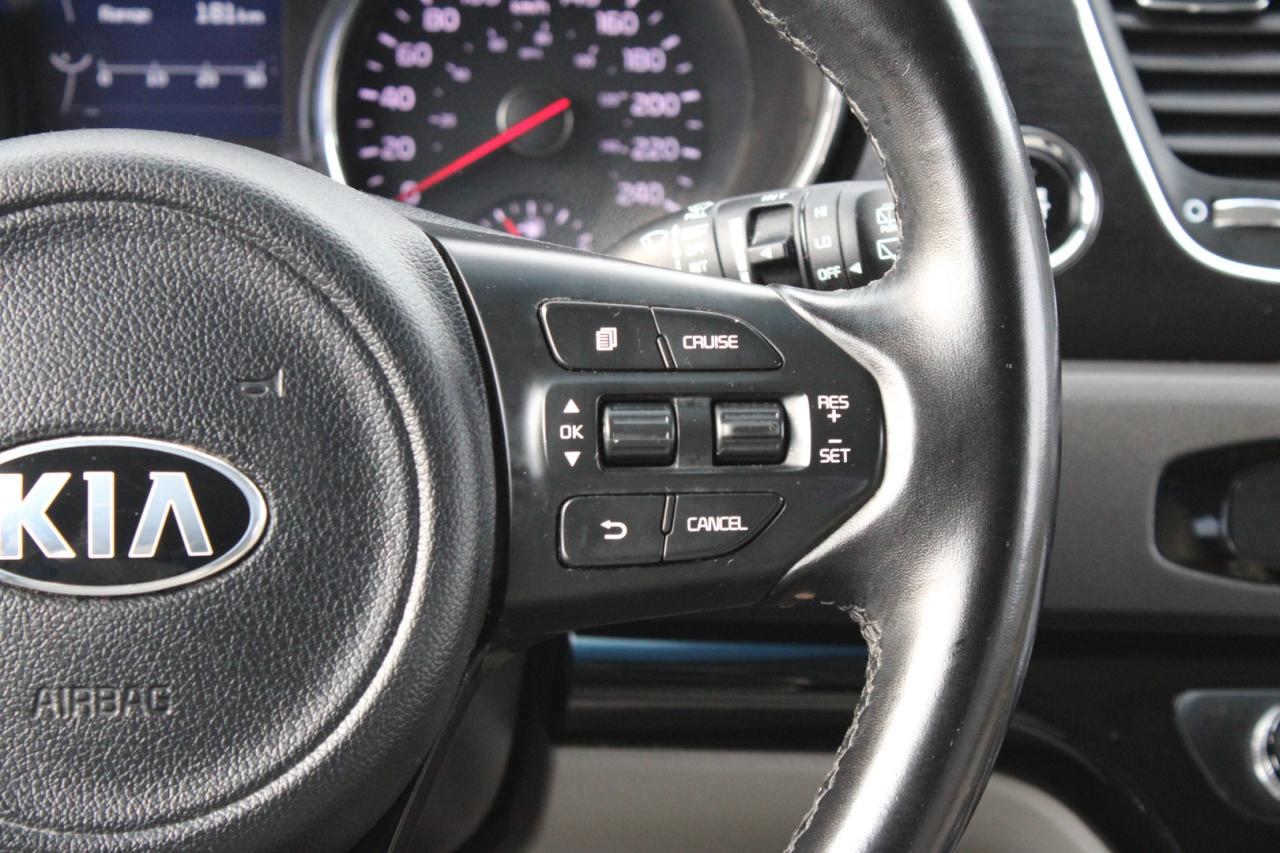 2016 Kia Sedona LX   No Accident   Safety Certified   8 Passenger Photo