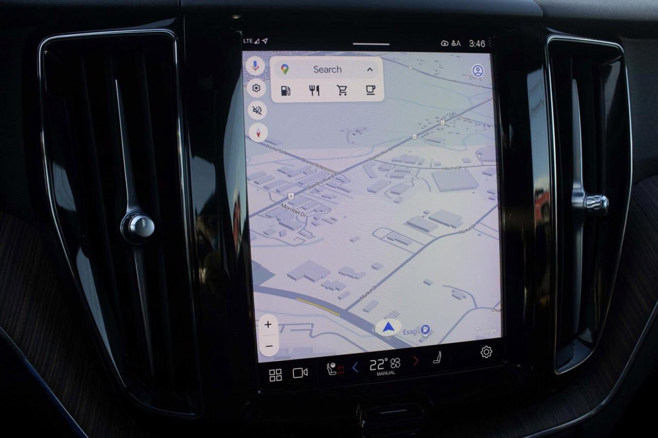 2023 Volvo XC60 B5 Plus Dark AWD   No Accident   Clean Carfax Photo