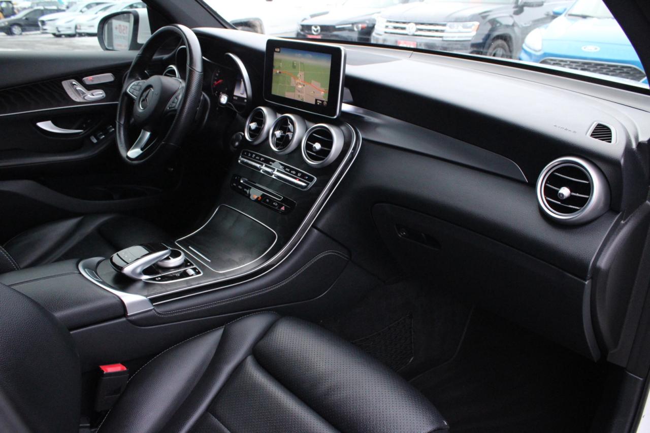 2019 Mercedes-Benz GLC-Class GLC300 4MATIC NO ACCIDENT CLEAN CARFAX Photo