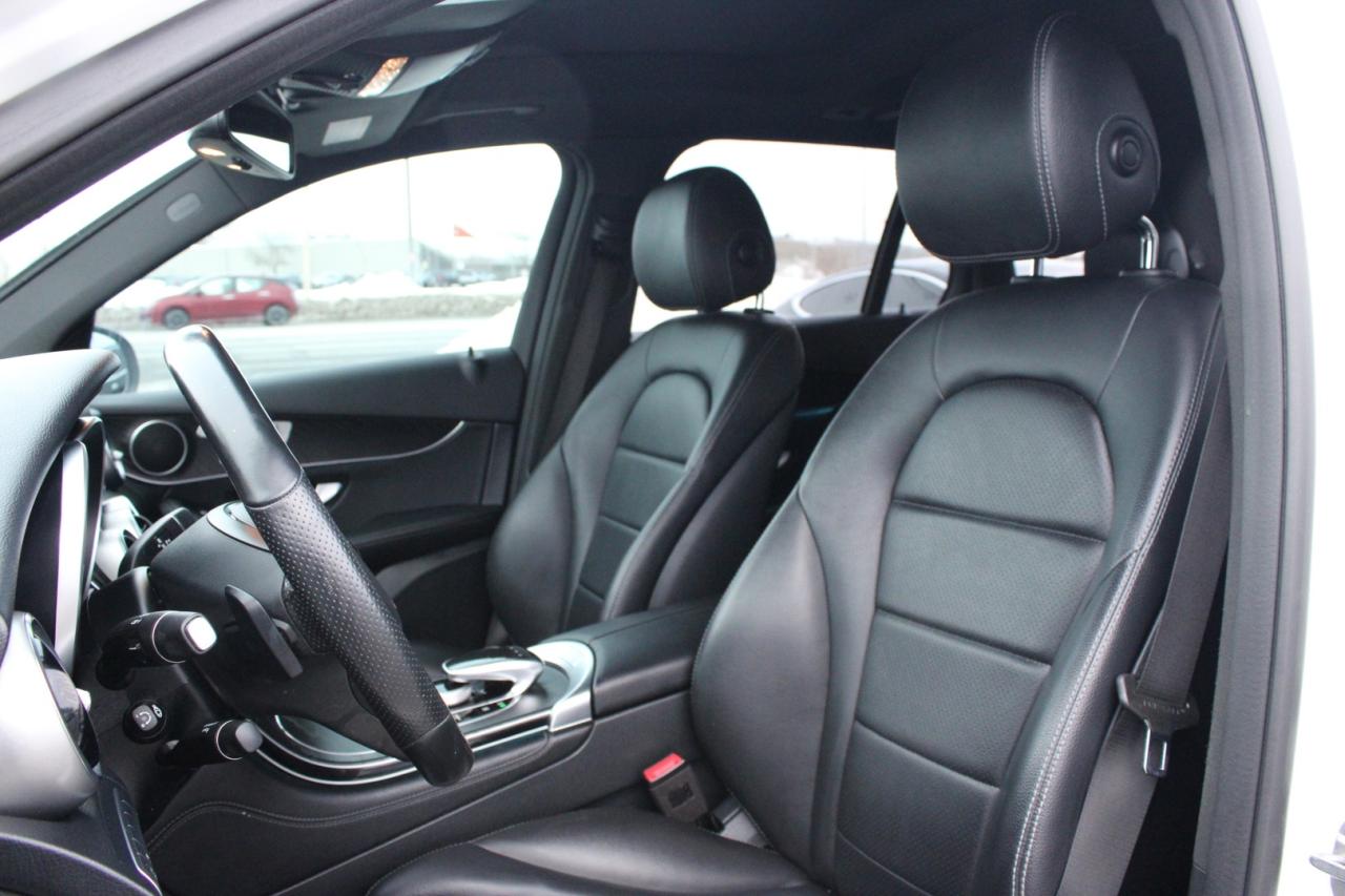 2019 Mercedes-Benz GLC-Class GLC300 4MATIC NO ACCIDENT CLEAN CARFAX Photo