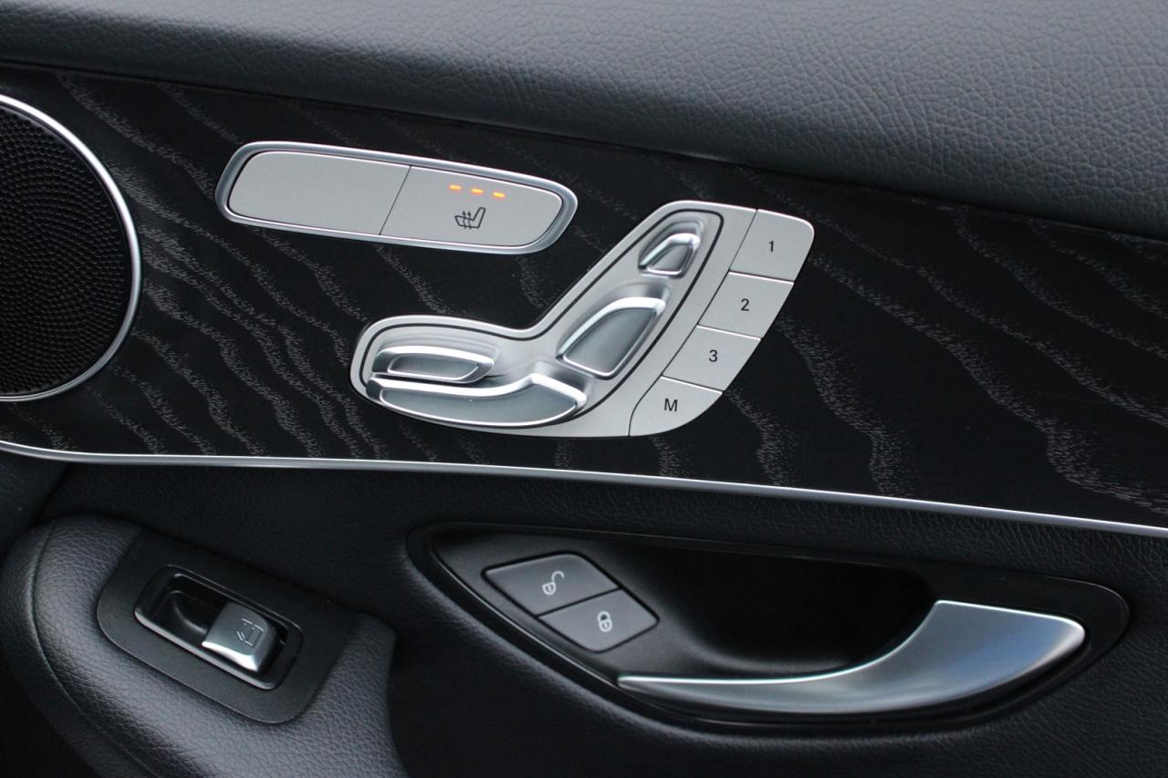 2019 Mercedes-Benz GLC-Class GLC300 4MATIC NO ACCIDENT CLEAN CARFAX Photo