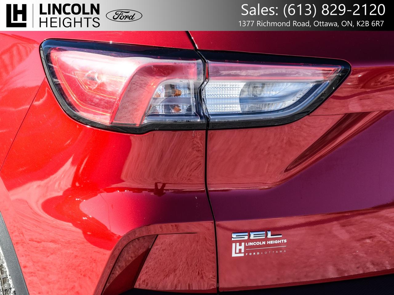 2022 Ford Escape SEL AWD Photo