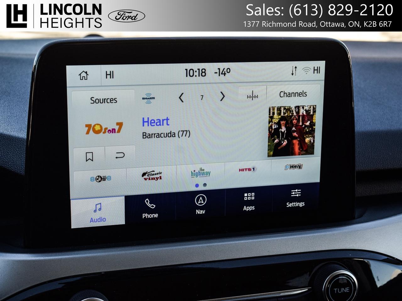 2022 Ford Escape SEL AWD Photo