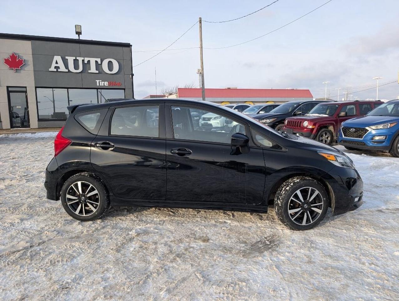 2018 Nissan Versa Note SR   NAV   CAMERA   HTD SEATS   BLUETOOTH Photo