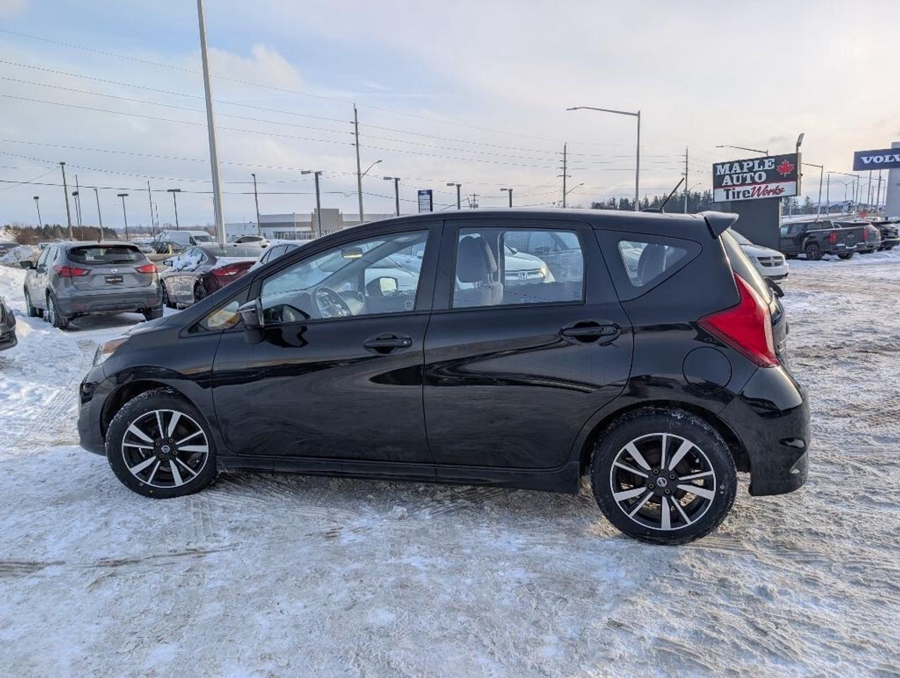 2018 Nissan Versa Note SR   NAV   CAMERA   HTD SEATS   BLUETOOTH Photo