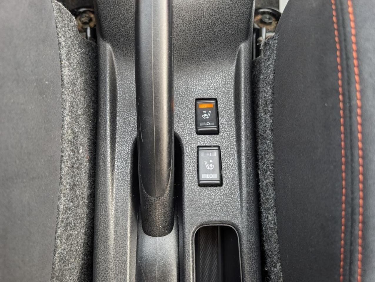 2018 Nissan Versa Note SR   NAV   CAMERA   HTD SEATS   BLUETOOTH Photo