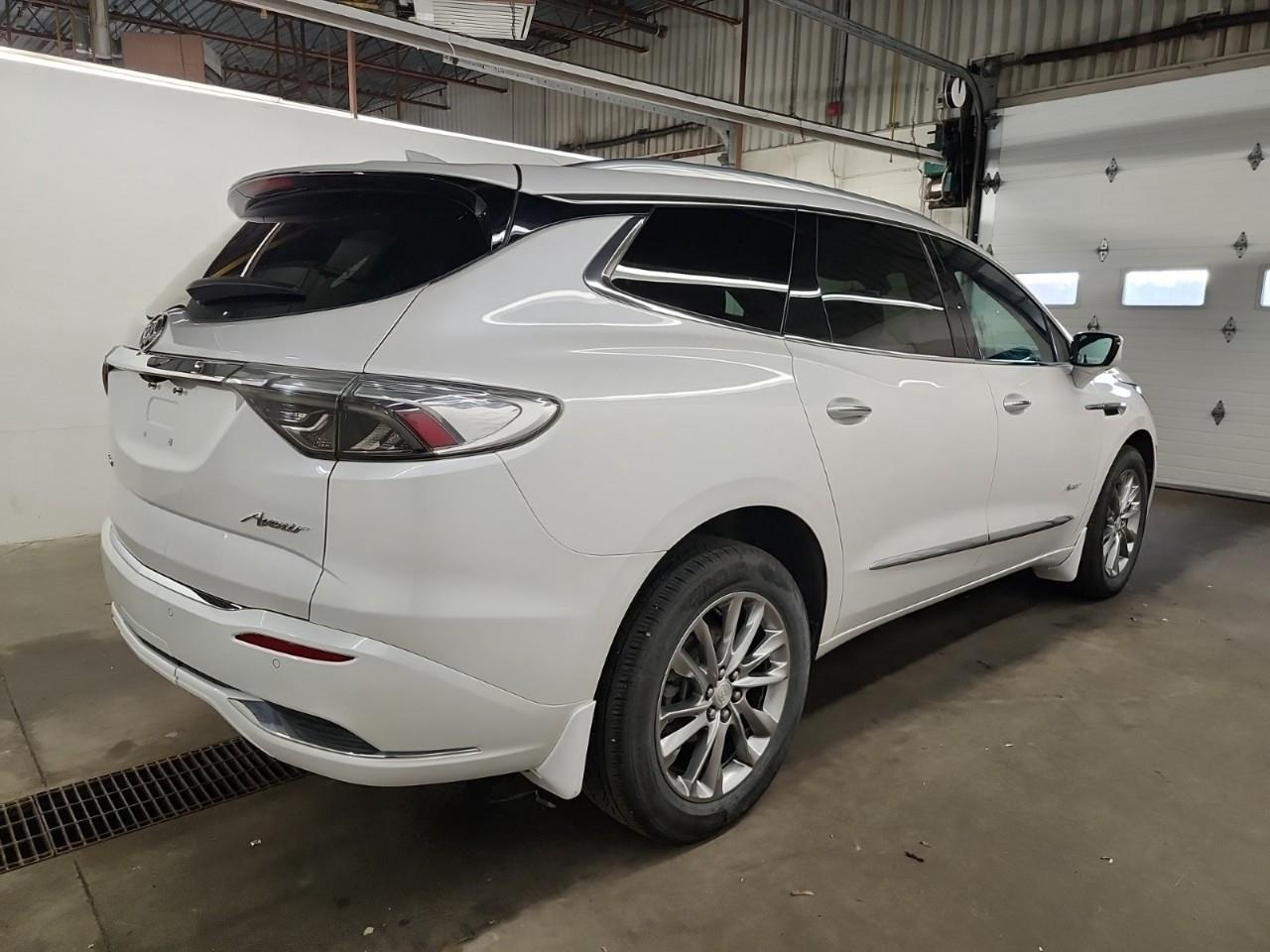 2022 Buick Enclave Avenir All-Wheel Drive Photo