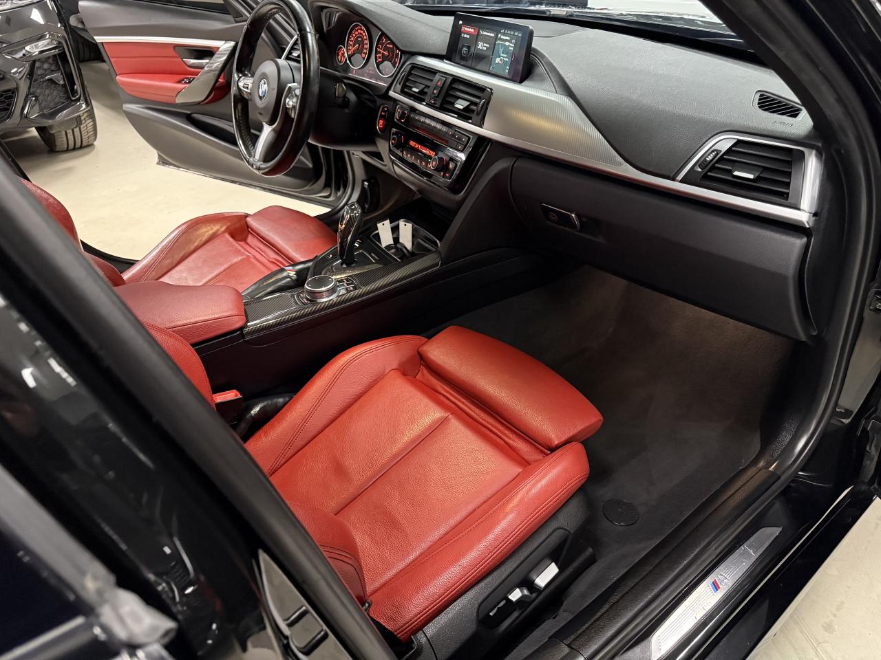 2018 BMW 3 Series 330i xDrive Sedan Photo