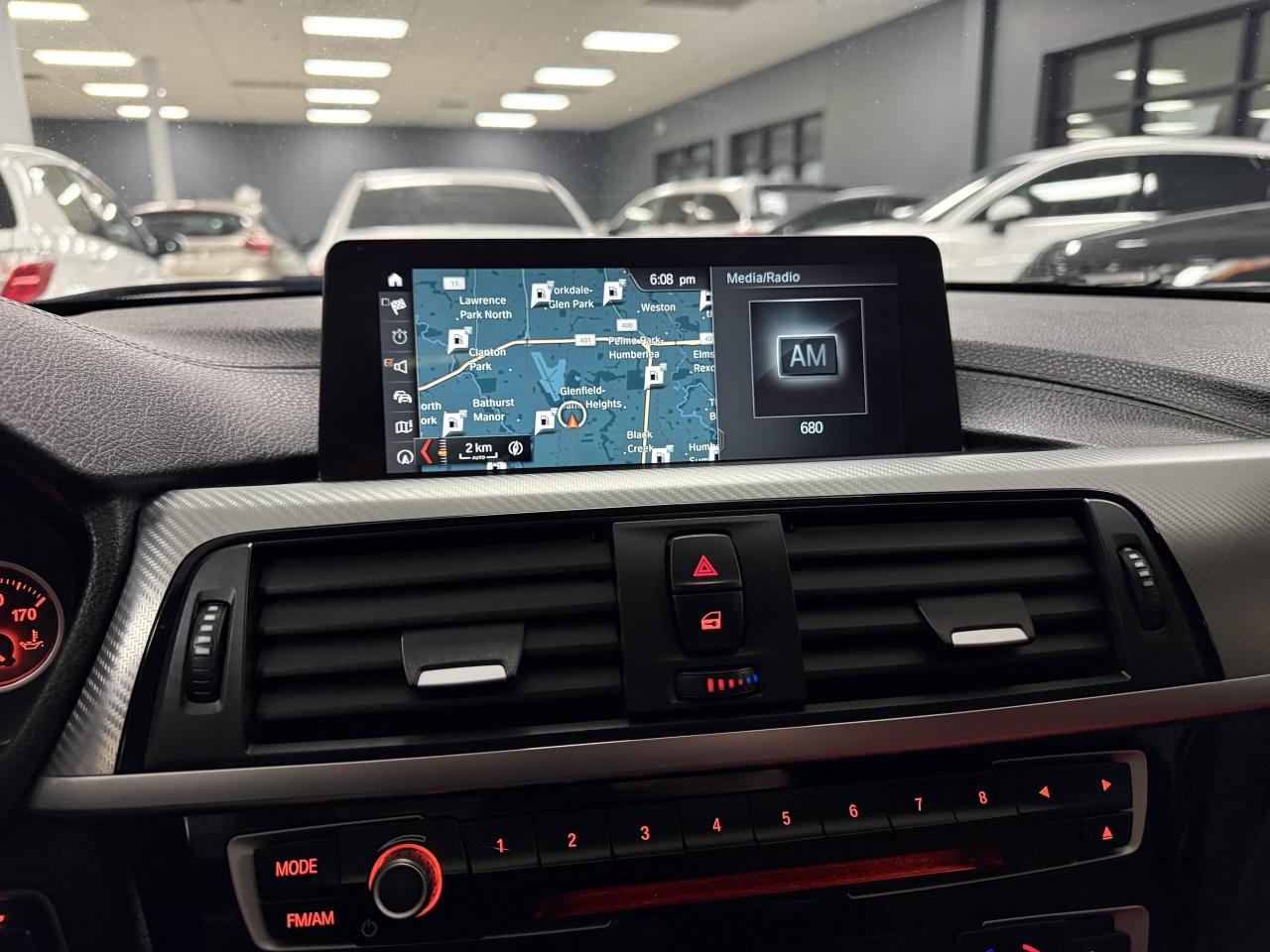 2018 BMW 3 Series 330i xDrive Sedan Photo