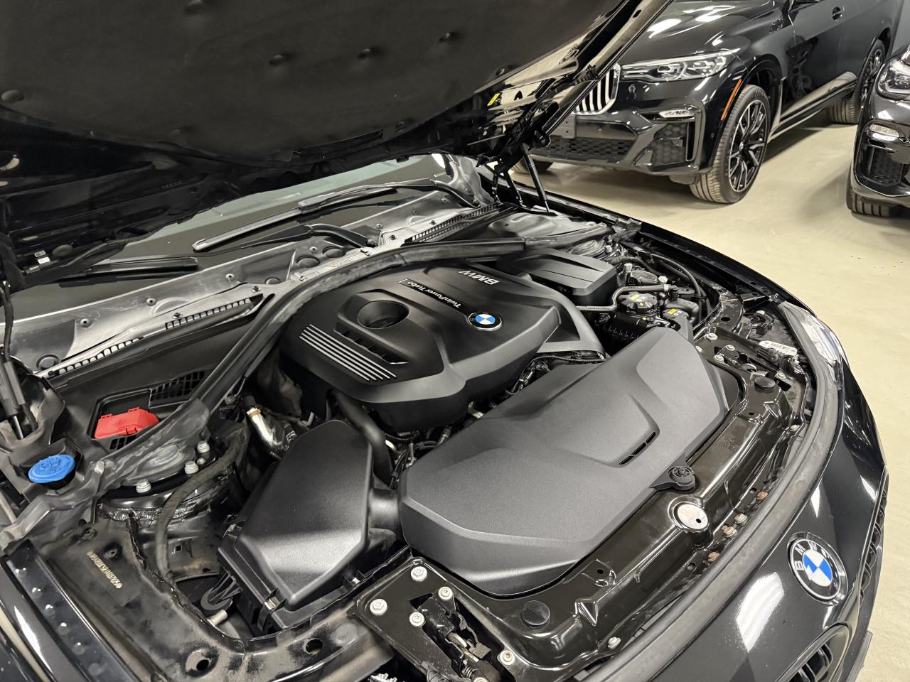 2018 BMW 3 Series 330i xDrive Sedan Photo