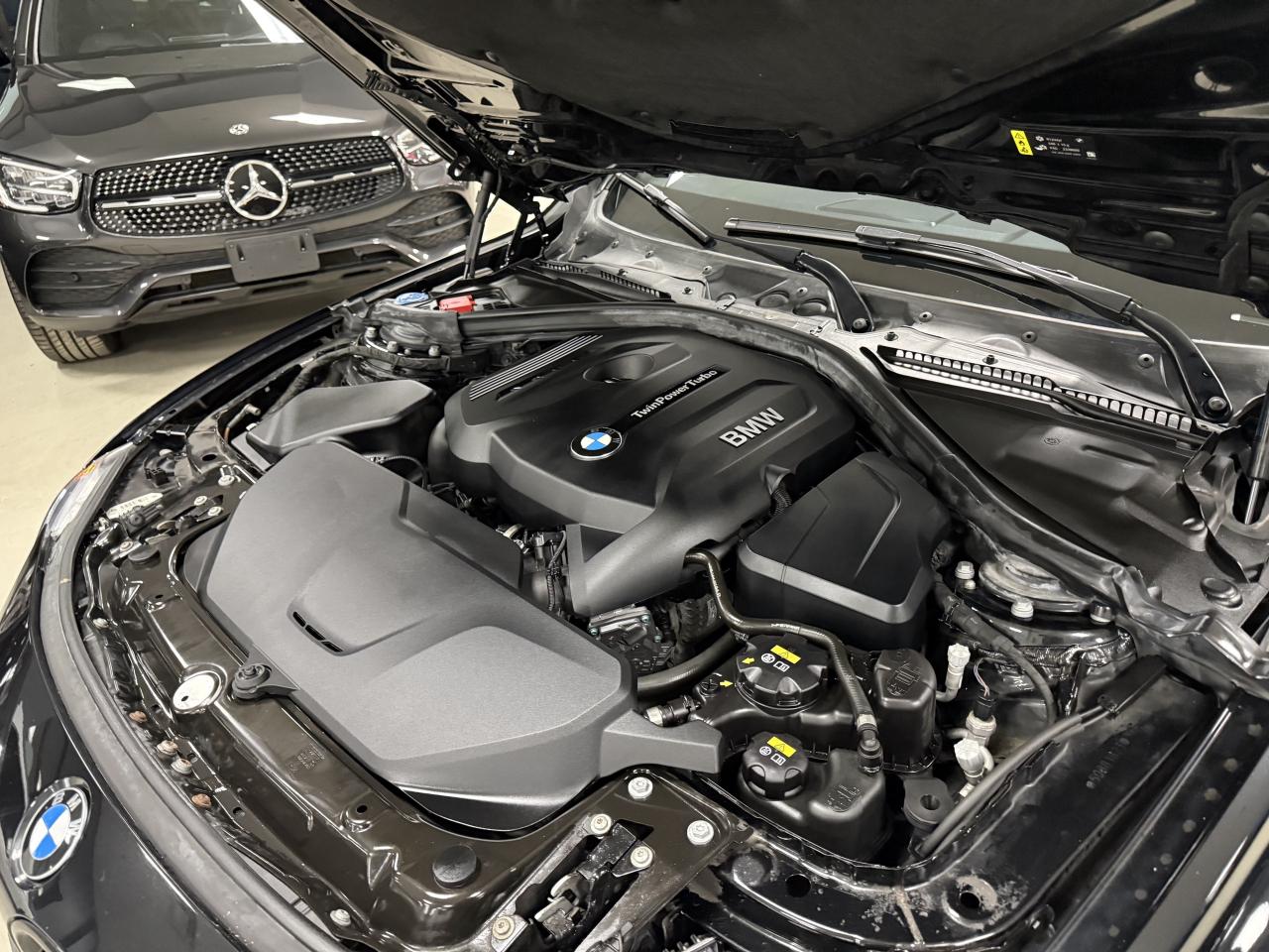 2018 BMW 3 Series 330i xDrive Sedan Photo