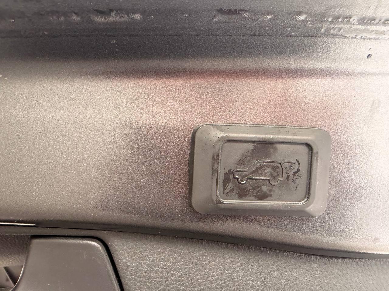 2023 Toyota RAV4 XLE AWD, ONE OWNER, SUNROOF, PUSH BUTTON START Photo